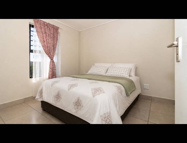 2 BEDROOM APARTMENT FOR SALE IN GROENVALLEI